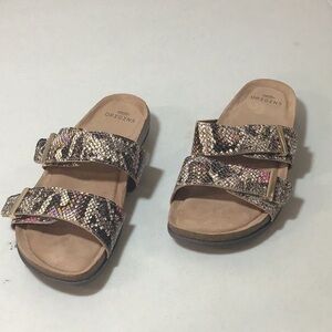 Earth Origins animal print sandals size 8.5 W. Multi-print leather w/ red accent